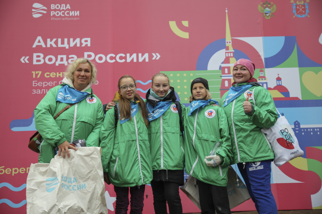 Общее фото волонтеров (1).jpg Общее фото волонтеров (1).jpg