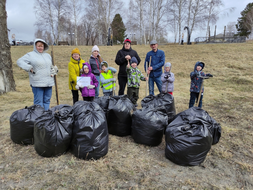 Детсадовцы и школьники в Томской области собрали 211 мешков мусора
