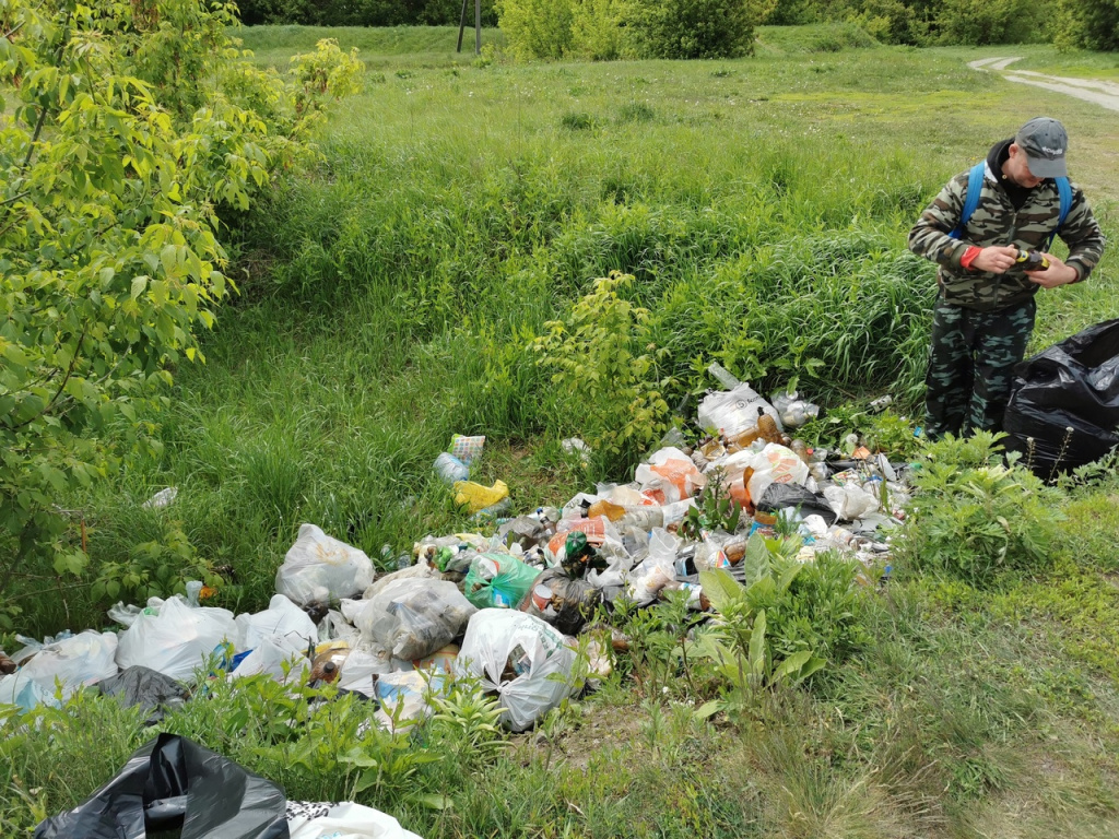 24 мешка мусора вывезли с берегов Сейма постоянные участники нашей акции Роман Кириллов и Александр Корсаков.