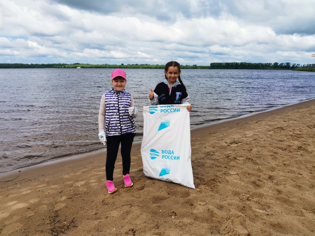 80 человек собрались на уборку Грехова ручья в Ярославской области