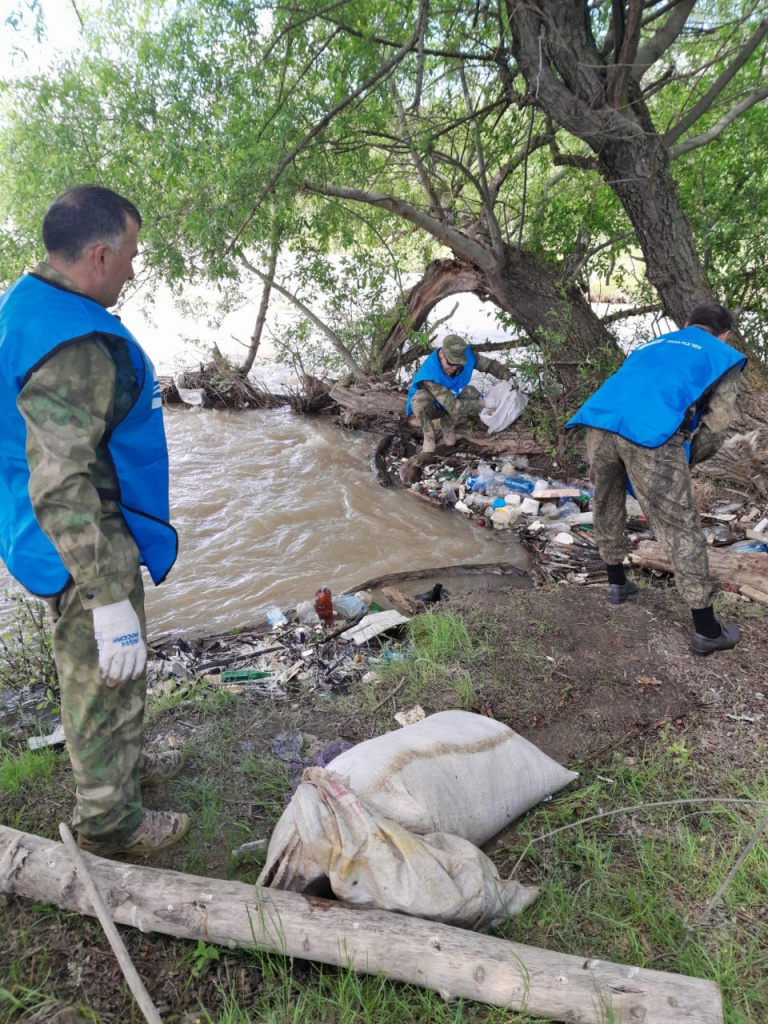 В Кабардино-Балкарии привели в порядок Кенделенскую ольховую рощу В Кабардино-Балкарии привели в порядок Кенделенскую ольховую рощу