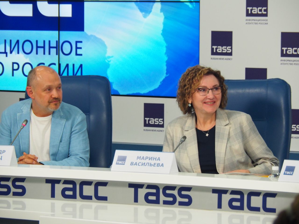 «Вода России» и «В кругу семьи»