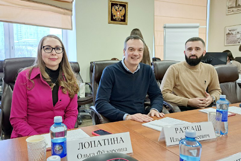 лварлварловплоав.jpg