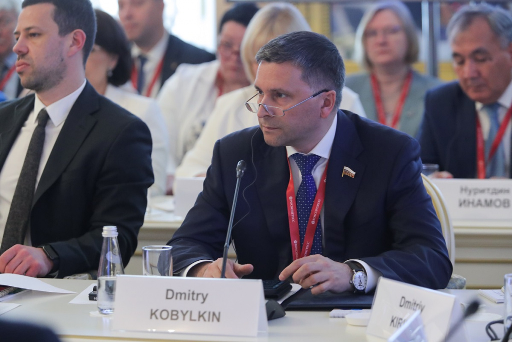 Автор Игорь Руссак.jpg