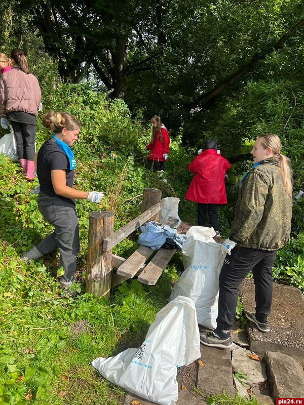 06 09 волонтеры Опочки.jpeg