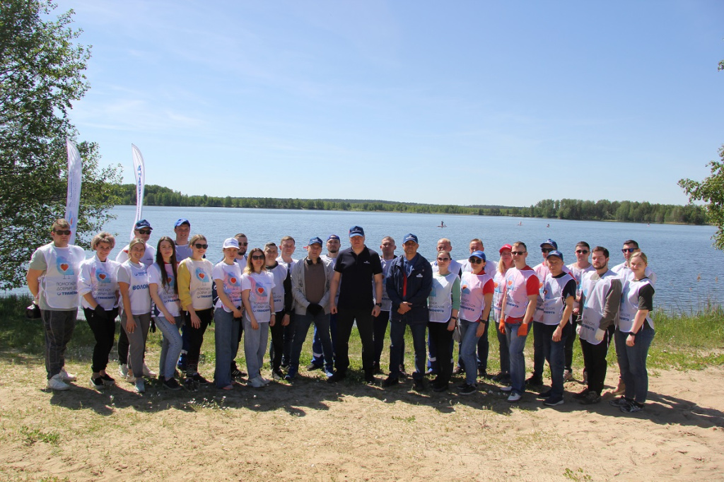 В конце мая на уборку Карьера №7 вышло 30 человек