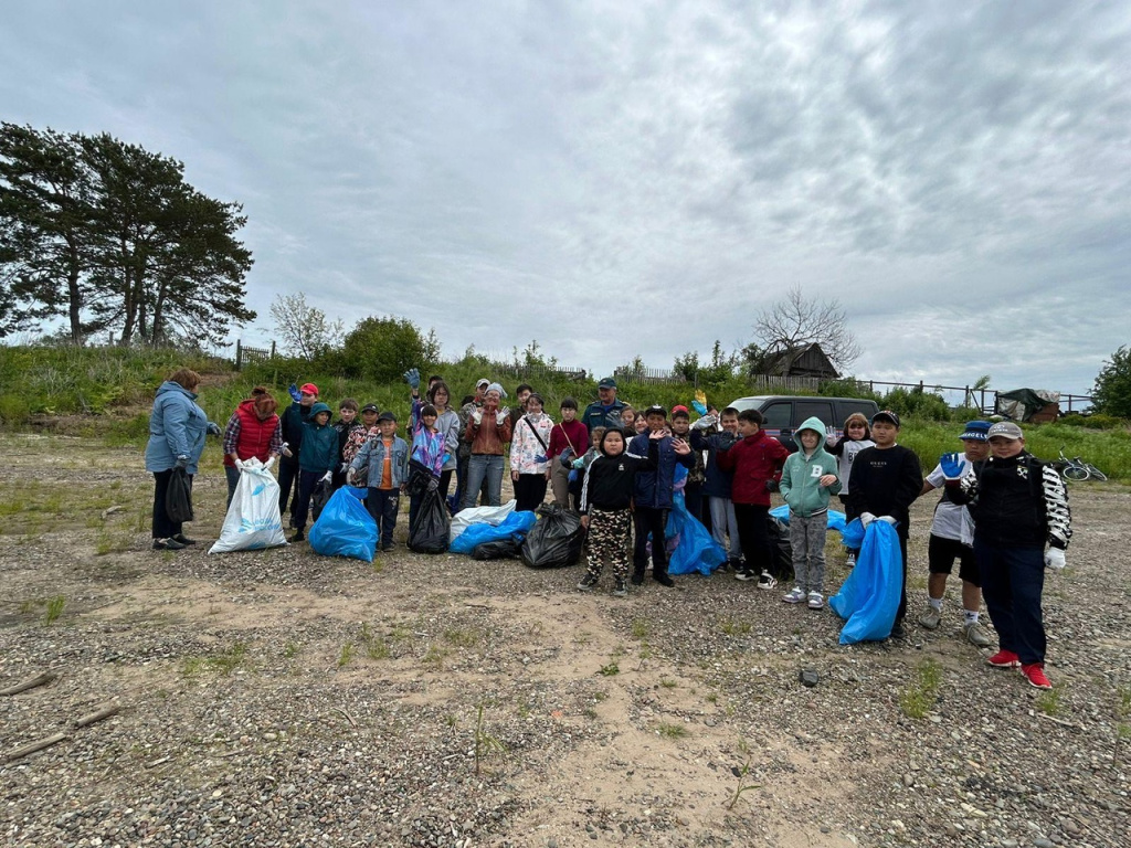 Крупный субботник для людей всех возрастов состоялся в Найхинском сельском поселении Хабаровского края.