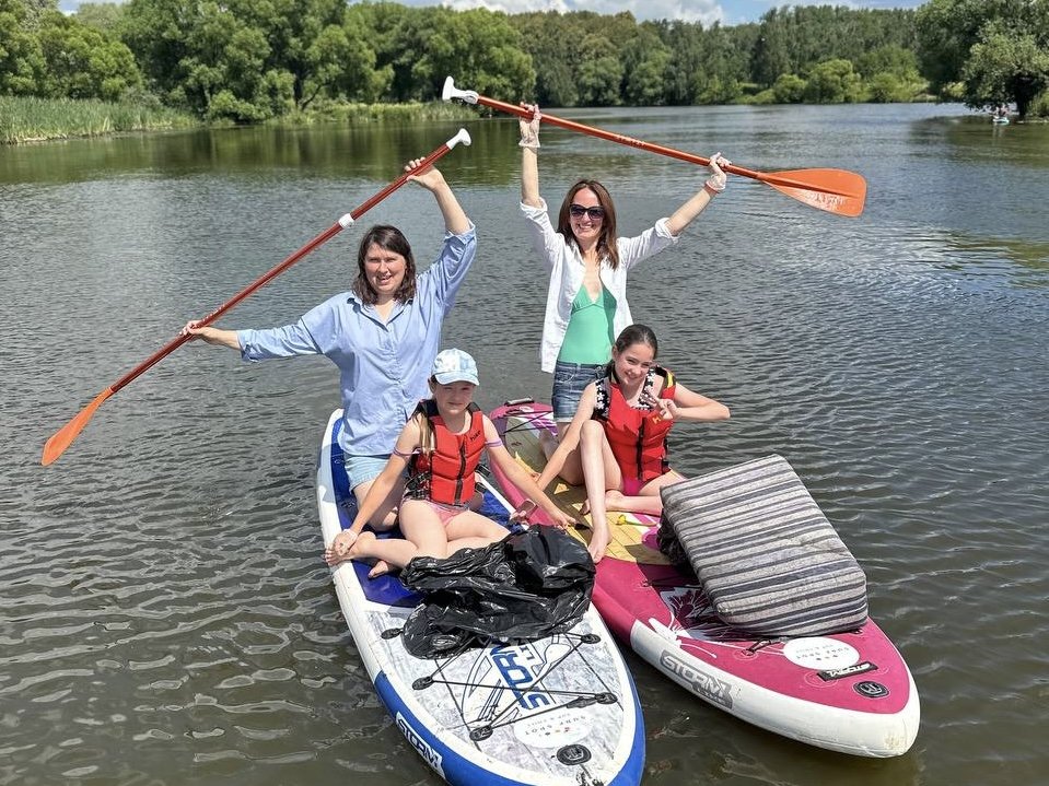 Побережья реки Пахры в усадьбе «Горки Ленинские» очистили волонтеры