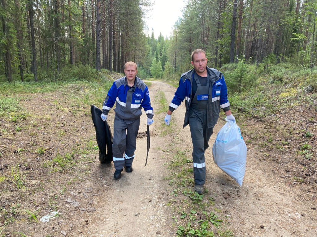 В Коми волонтеры очистили берега Волги, Вычегды, Параськиных озер и Печоры