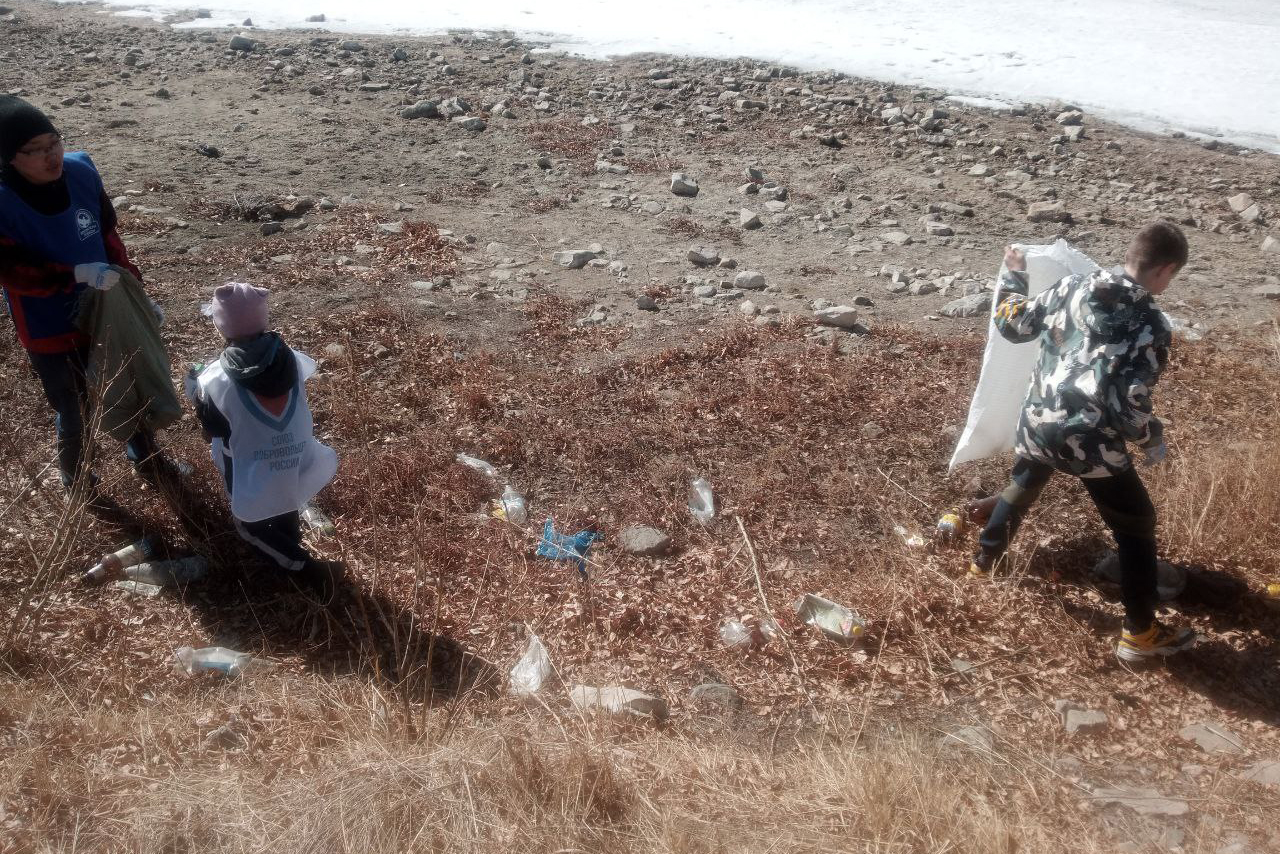 Участники акции Вода России.jpg