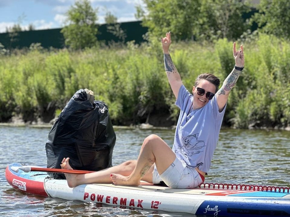 Побережья реки Пахры в усадьбе «Горки Ленинские» очистили волонтеры