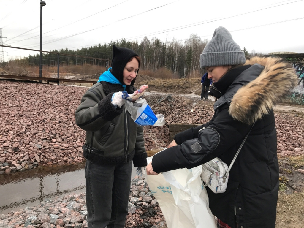 Уборка берегов Охты