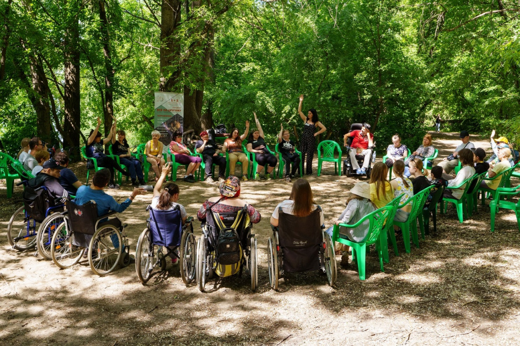В Воронежской области территорию вокруг Придаченской дамбы привели в порядок в рамках экопикника для людей с ОВЗ