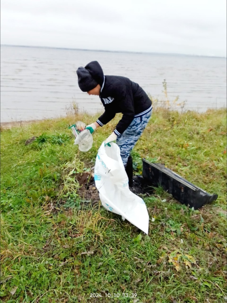 Итоги акции «Вода России» в Вологде: волейбольный мяч, рулонные «римские» шторы и циновки