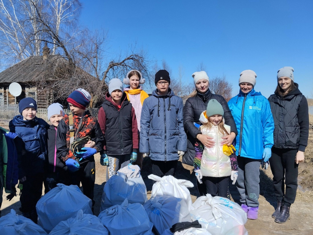 В начале мая акция прошла на берегах реки Кеть.