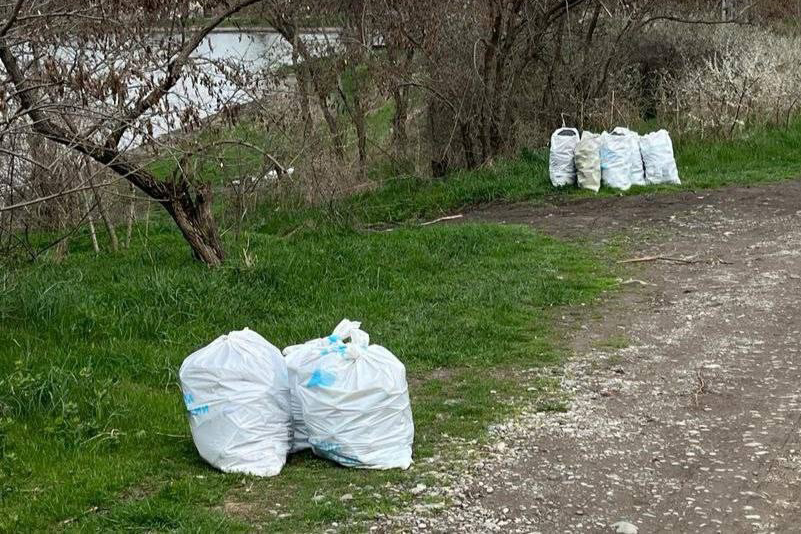 Сезон субботников стартовал в Карабулаке Сезон субботников стартовал в Карабулаке