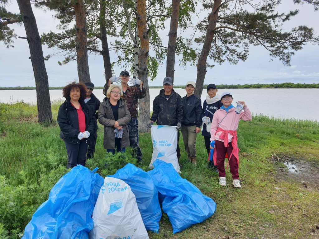 Крупный субботник для людей всех возрастов состоялся в Найхинском сельском поселении Хабаровского края.