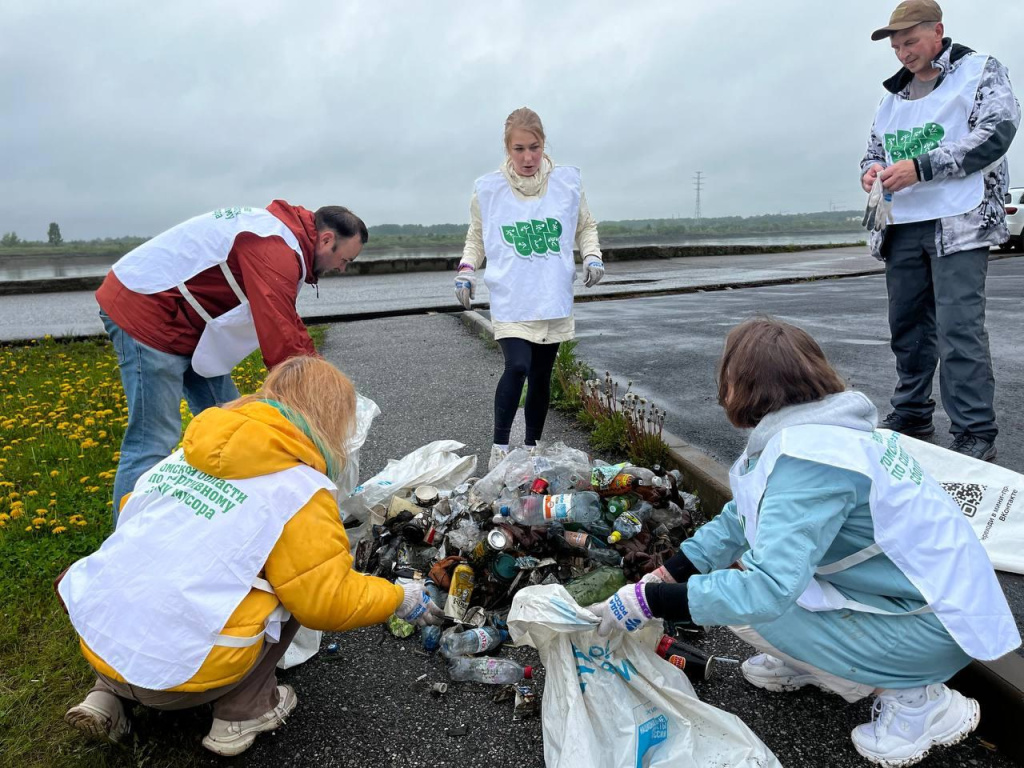 Экологический чемпионат по сбору мусора провели волонтеры Томска