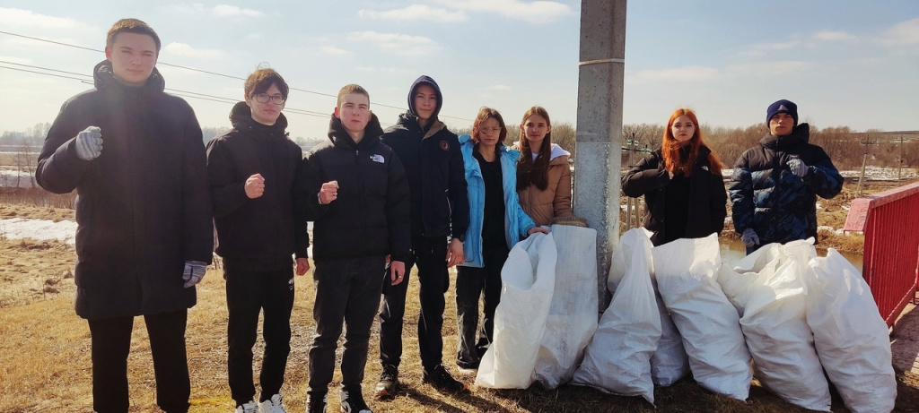 Сразу несколько акций по уборке берегов прошло в Курской области. Тускань