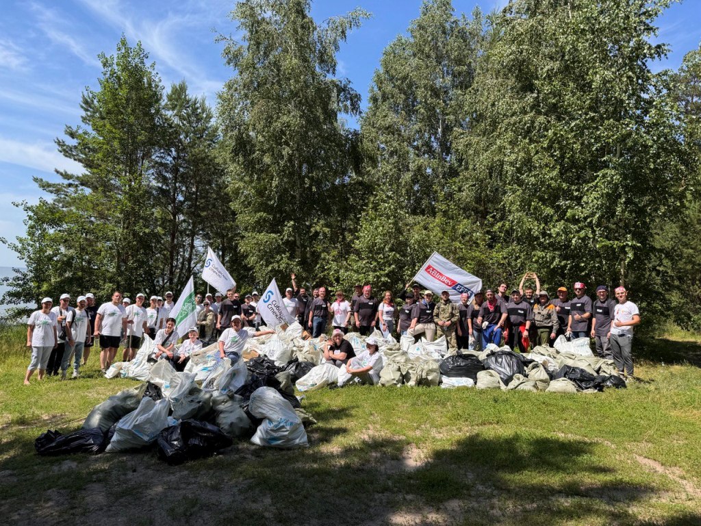Корпоративные волонтеры привели в порядок Караканский бор под Новосибирском Корпоративные волонтеры привели в порядок Караканский бор под Новосибирском