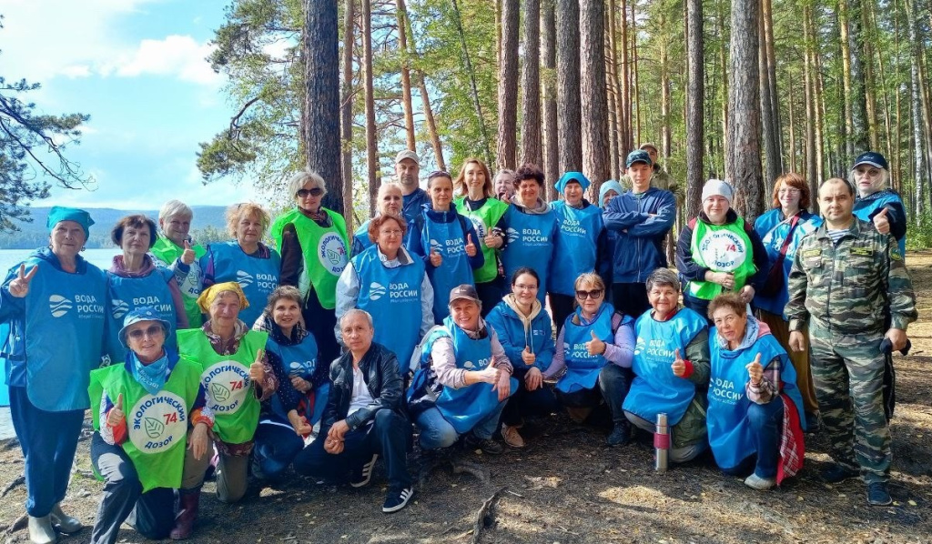 Уборка на озере Тургояк