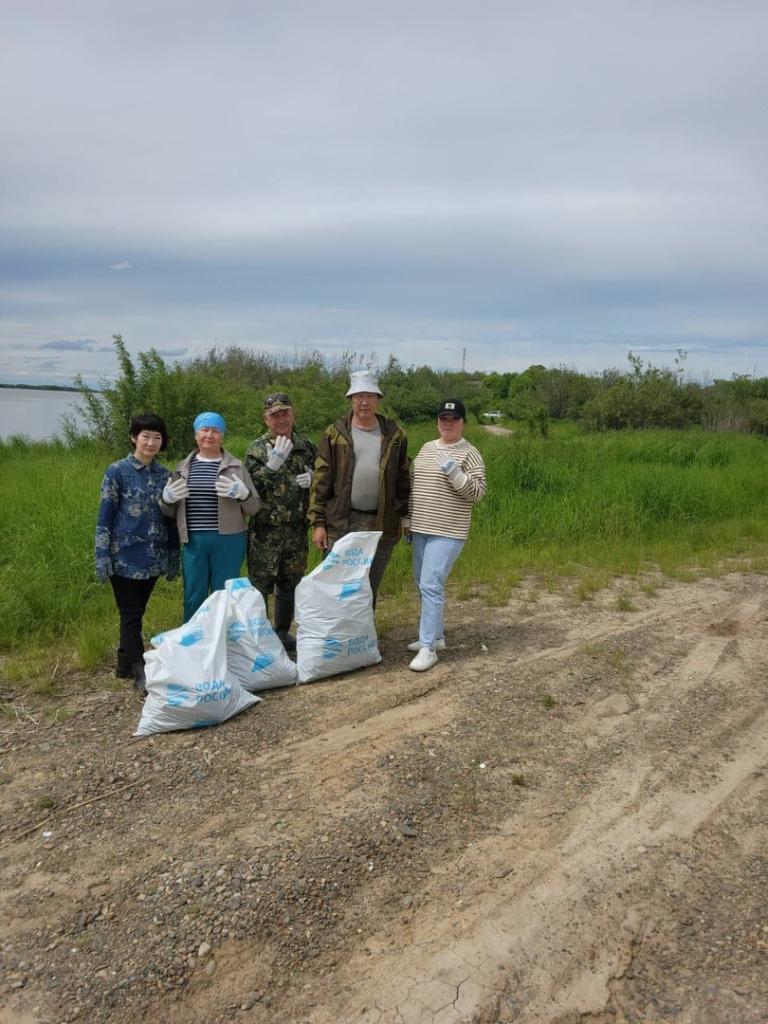 Крупный субботник для людей всех возрастов состоялся в Найхинском сельском поселении Хабаровского края.