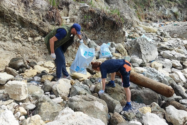 Как музыка и субботники помогают сохранять чистоту берегов