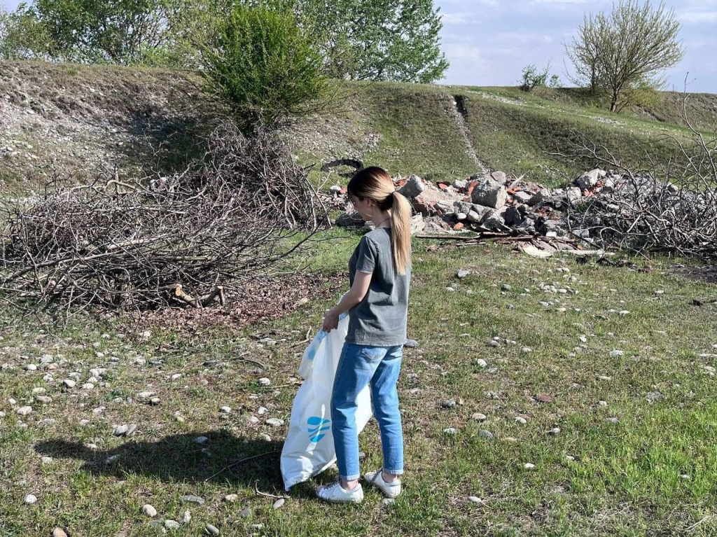 Более 240 мешков мусора вывезли с берегов рек экоактивисты Кавказа