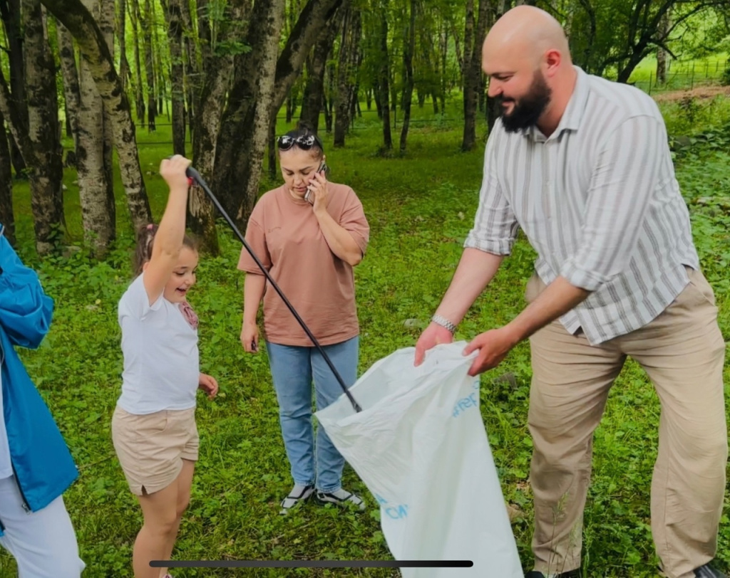 Волонтеры Карачаево-Черкессии собрали более 500 тонн мусора с побережий водоемов республики