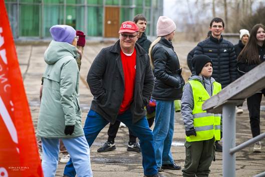 В Братске на берегу водохранилища прошел Green WorkOut - спортсмены тренировались и убирали мусор В Братске на берегу водохранилища прошел Green WorkOut - спортсмены тренировались и убирали мусор