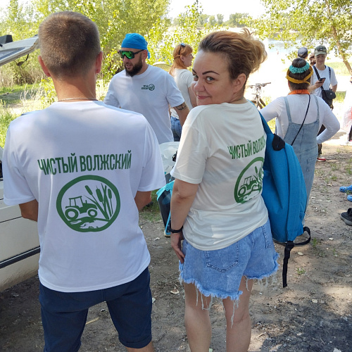 город Волжский, река Ахтуба, 15.06.2024