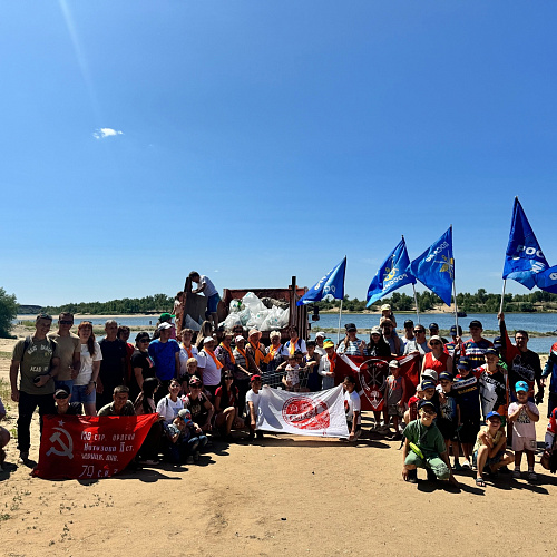 город Волжский, река Ахтуба, 27.07.2024